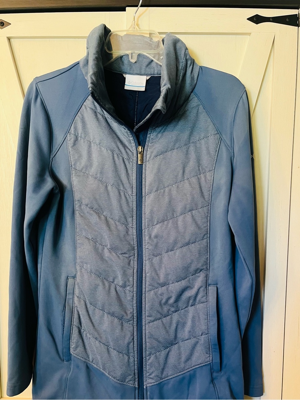 Columbia Women’s Lightweight Blue Jacket - M